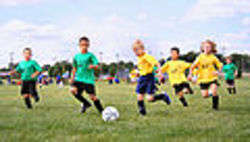 Youth soccer in small town USA. Photo shot by Derek Jensen (Tysto), 2005-September-17