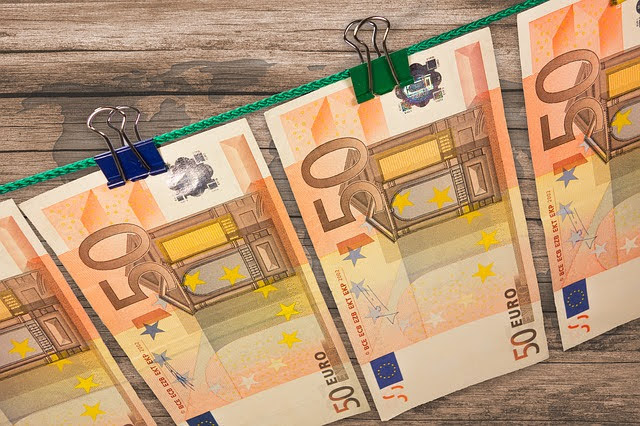 Fondi europei - Photo credit: Foto di Michael Schwarzenberger da Pixabay 
