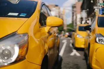 Bonus taxi - Foto di Tim Samuel da Pexels