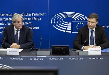 Valdis Dombrovskis e Paolo Gentiloni - Photo credit: European Union, 2021 - Photographer: Elyxandro Cegarra